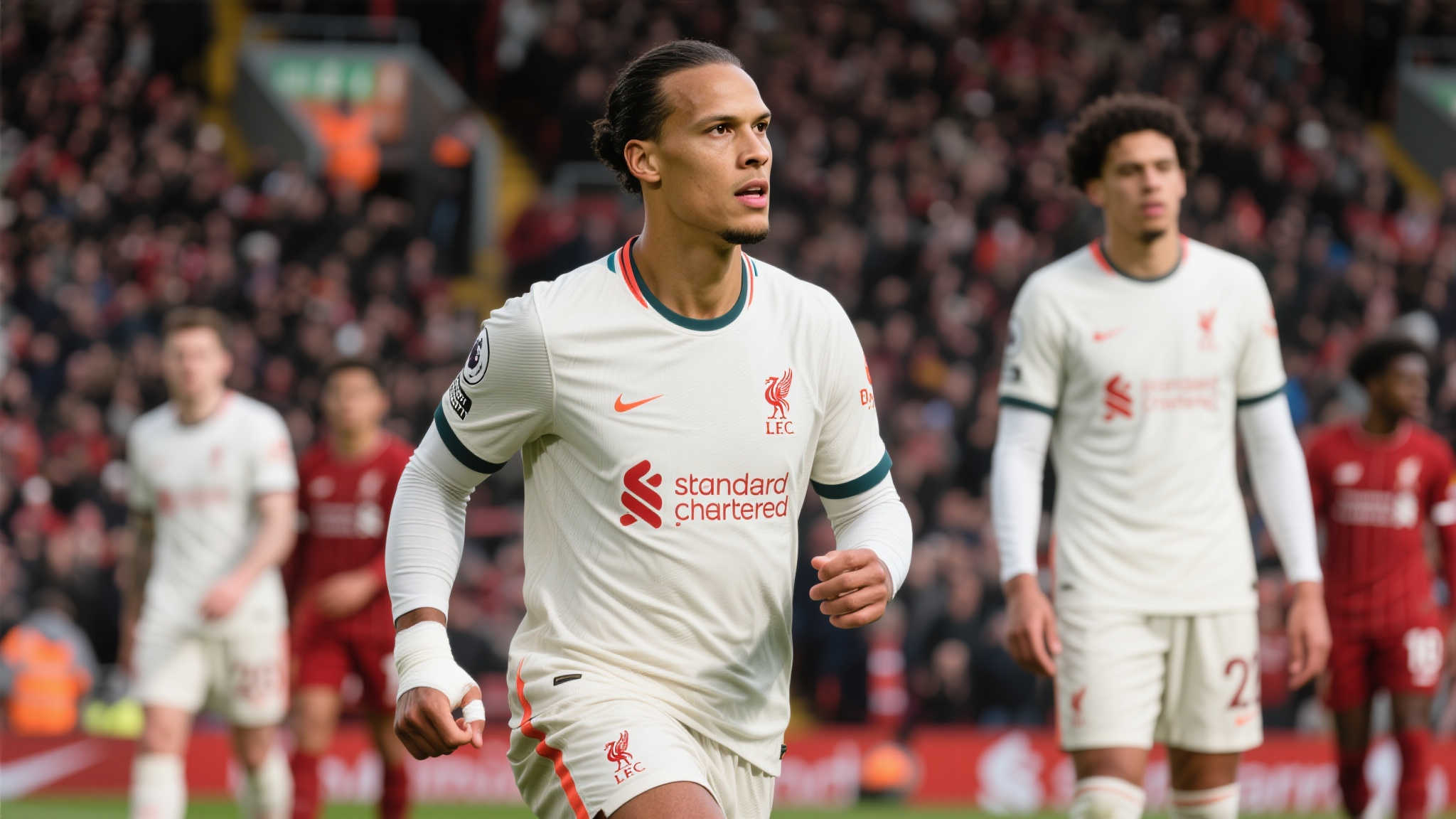 近年来，由于伤病和年龄增长因素，范迪克巅峰时期所展